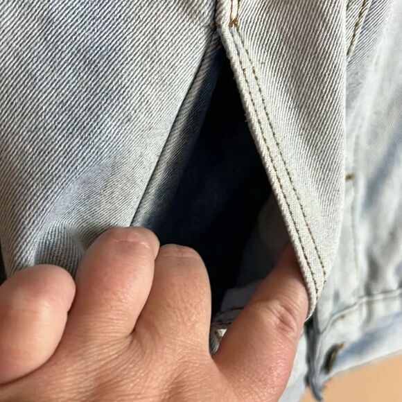 Brooklyn Cloth Distressed Acid Wash 90s Look Denim Jacket Size Small - Picture 3 of 8